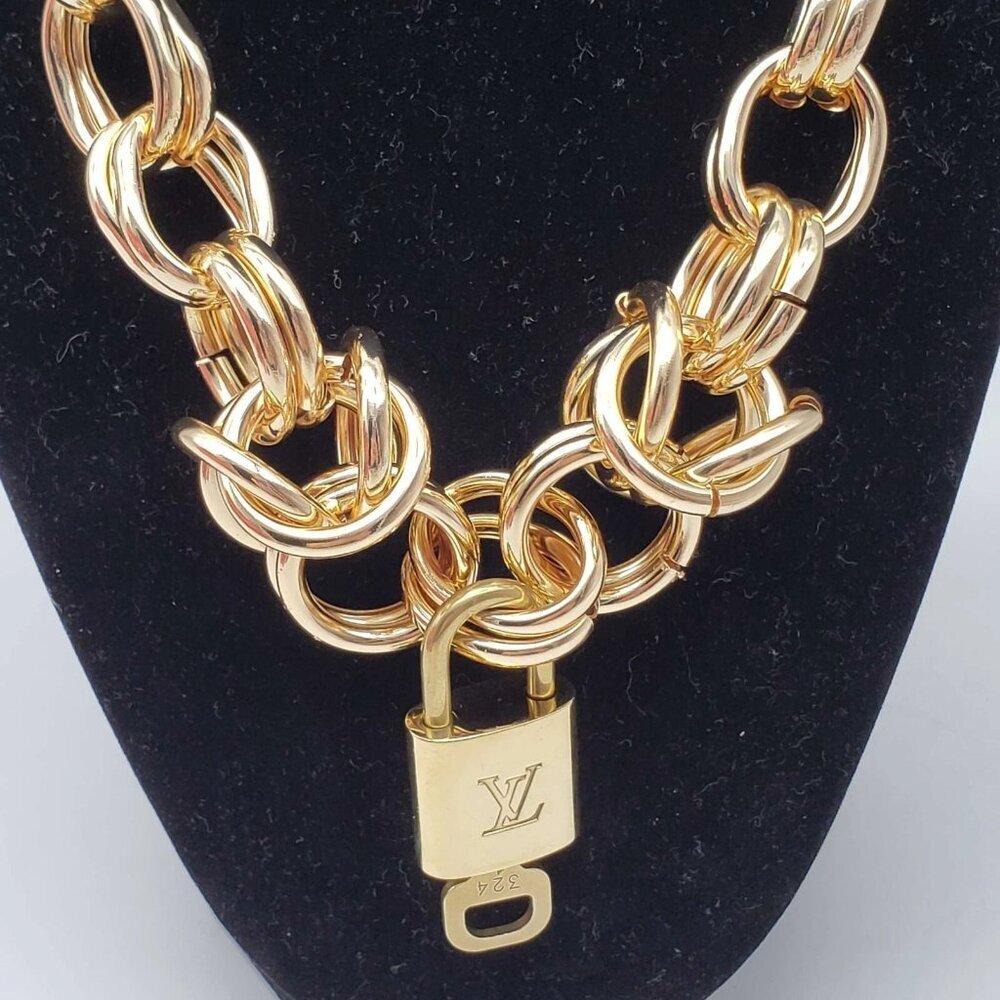 Authentic Louis Vuitton Lock & Key with Unbranded Gold Plated Chain Necklace - Picture 8 of 10